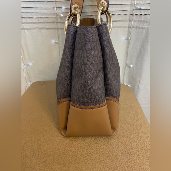 Michael Kors shoulder bag NWOT - Picture 6 of 14